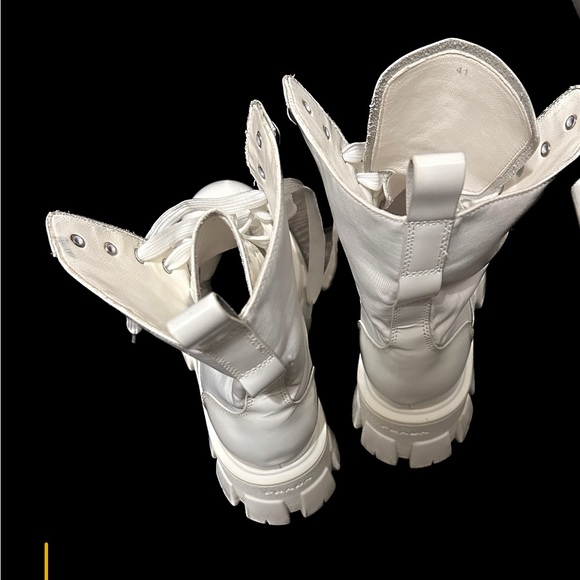 Prada boots missing strap and porch size 41 - Picture 7 of 8